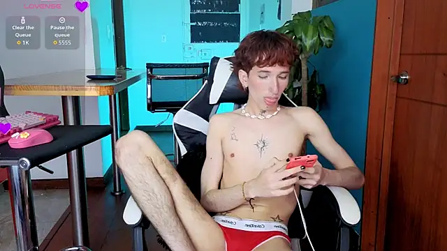 Chat +18 de Nathan_twink ao vivo
