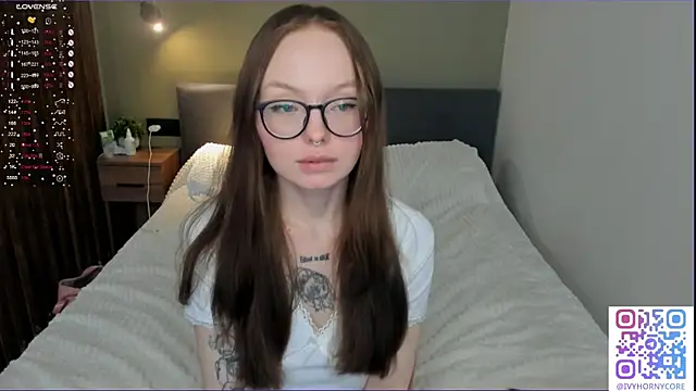 IvyHornyCoree's Live XXX Chat