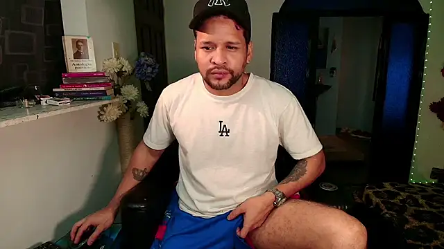 Živý XXX chat LucasGaeel