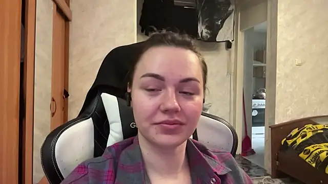 LeslySerna webcam show