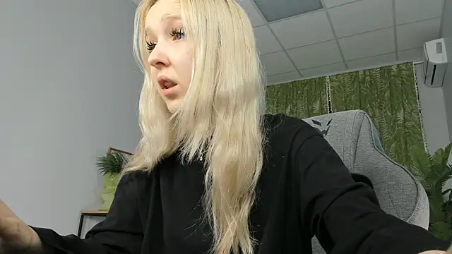 MaoqiBeverly's Live XXX Chat