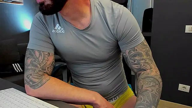 Chat XXX Live AronGrant