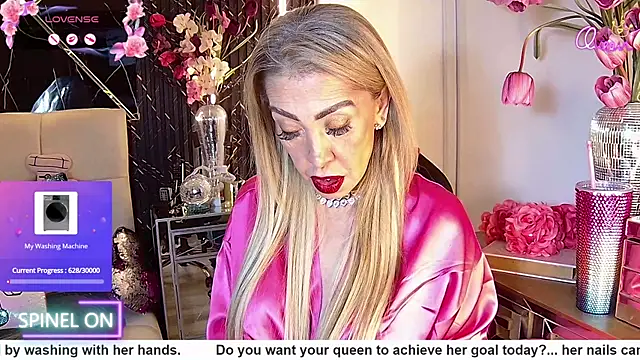 Chatroom XXX en direct de EvelinaGrey
