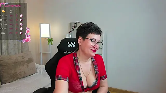 XXX chat uživo modela JennyMons