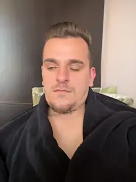 Huge_cock22cm Webcam show