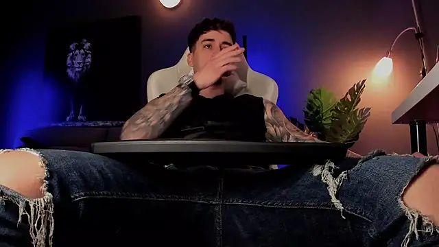 uptomatty Webcam Show