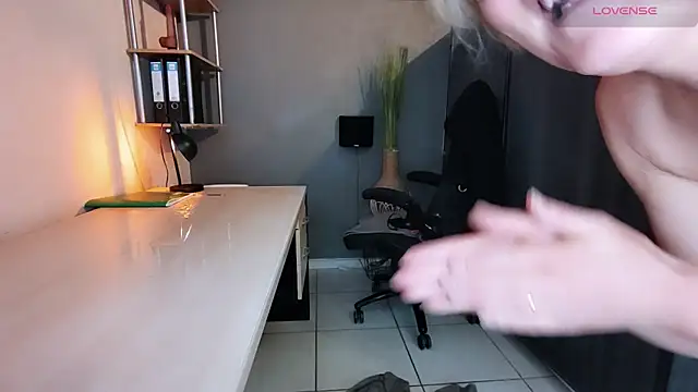erotica_eva Obrolan Langsung XXX