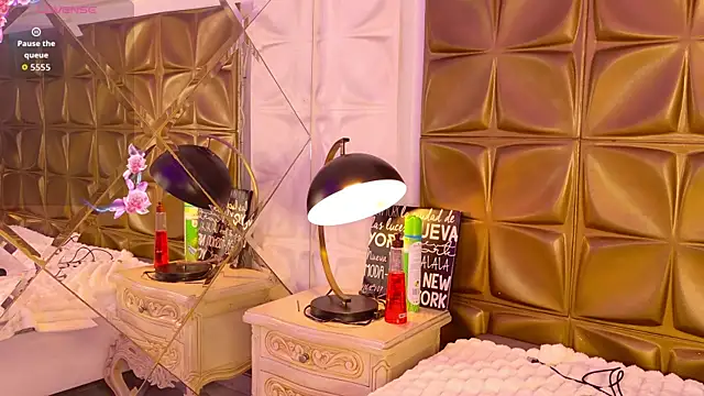 SamanthaPierce Adlı Modelin Canlı XXX Sohbeti