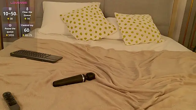 AdoraCortes Chat XXX in diretta