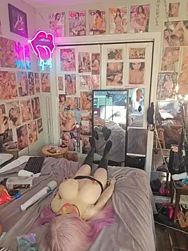 luvs2cumm69's Webcam Show