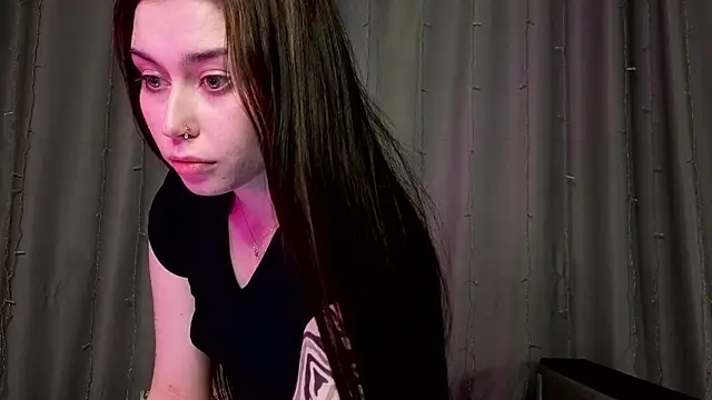 danieliis Adlı Modelin Canlı XXX Sohbeti
