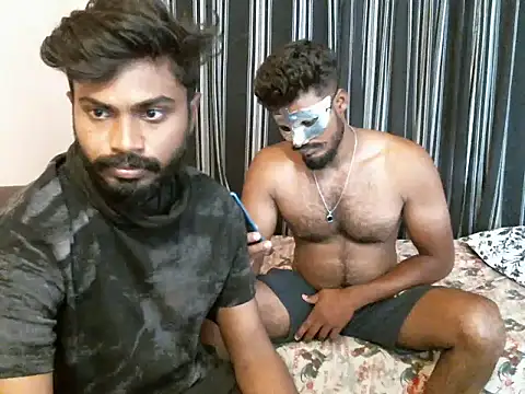 indianbighard21 Show in webcam