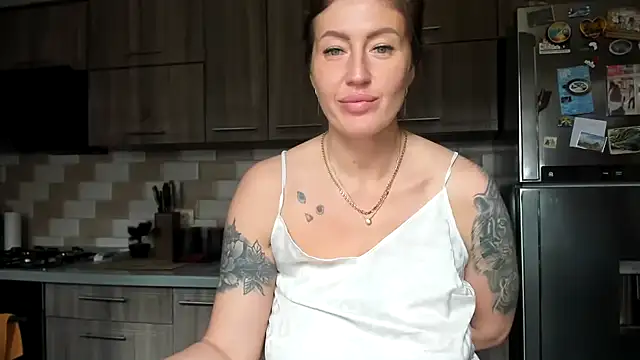 Avtosluts777's Live XXX Chat