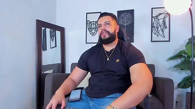 Justin_kingX7 Adlı Modelin Canlı XXX Sohbeti