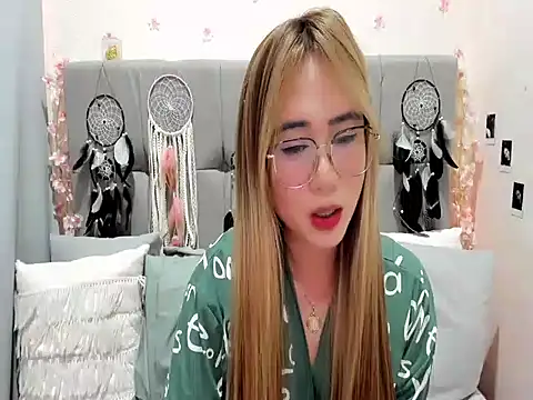 _DearCeleste Chat XXX in diretta