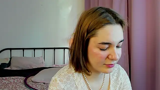 دردشة LiyaFly الجنسية المباشرة