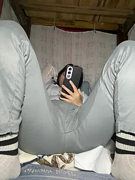 daaqnnのライブXXXチャット