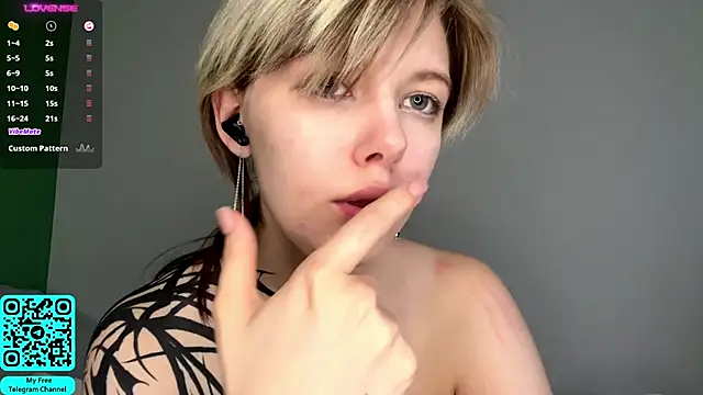 MadalynNosel's Live XXX Chat