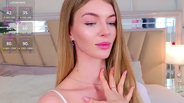 MeganMour's Live XXX Chat