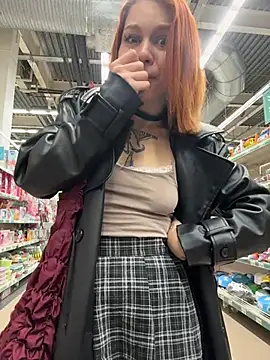 RosieSecret Adlı Modelin Canlı XXX Sohbeti