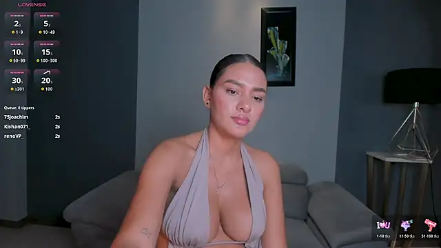 SophieWatsonX Chat XXX in diretta