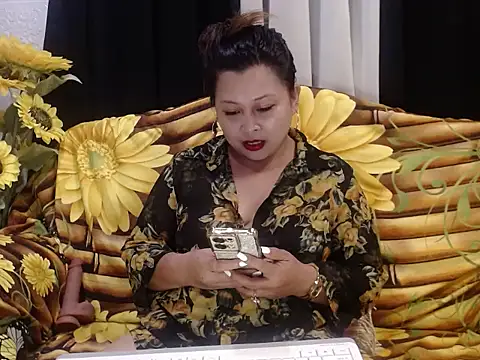 UrSweetClassyPinay's Live XXX Chat