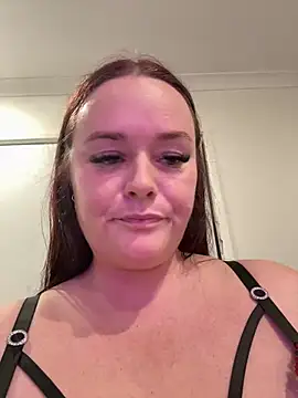 carinabro10 – Live XXX-chat