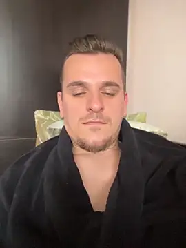 Huge_cock22cm Webcam show