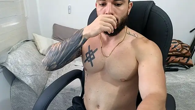 Chat +18 de Isaac_Carter ao vivo