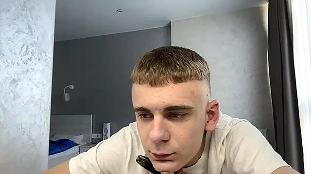 SoloFury 现场XXX聊天