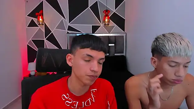 Juan_Nd_Steven's Webcam Show