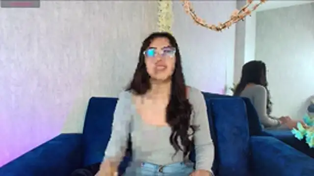 Valk_submissive's Live XXX Chat