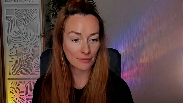 RebeccaMartinez élő XXX-chatje