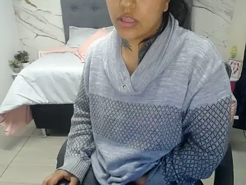 love_sharit0409's Live XXX Chat