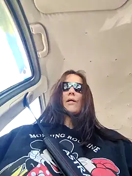 Laura_AtiのライブXXXチャット