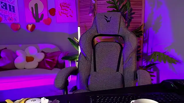 Golden_Dragon Chat XXX live