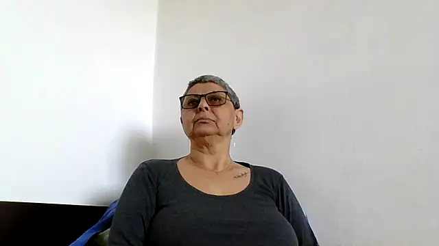 roseblak42: απευθείας συνομιλία ΧΧΧ