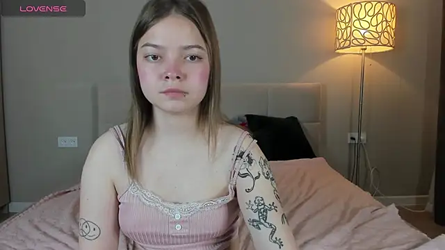 catanadick Adlı Modelin Canlı XXX Sohbeti