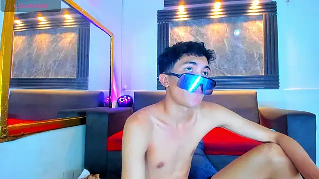 Show modela Yeff_26 na web-kameri