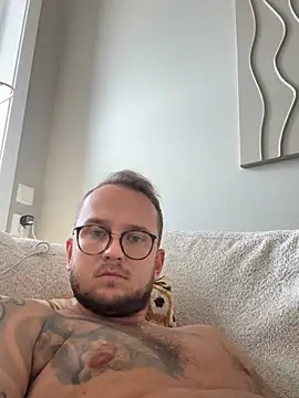 thehornyguy97 ওয়েবক্যাম শো