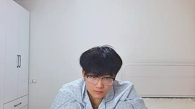 KK-cuteboy Show Webcam