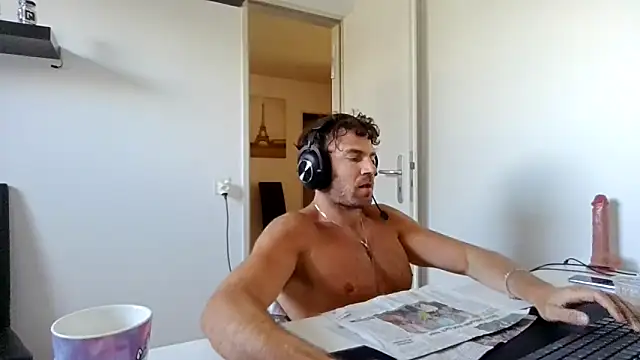 alpha-hunk's Webcam Show