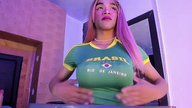Samantha_Blaze1: διαδικτυακό σόου στην κάμερα