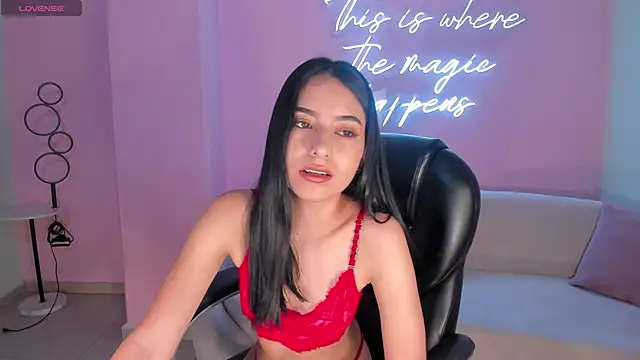 LucieMartin's Live XXX Chat
