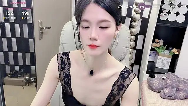 Yueyue-MM 即時 XXX 聊天