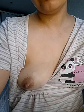 Horny_girl11 网络视讯表演