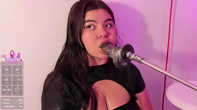 Chat +18 de klhoe_boobs ao vivo