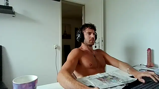 alpha-hunk – Naživo XXX chat