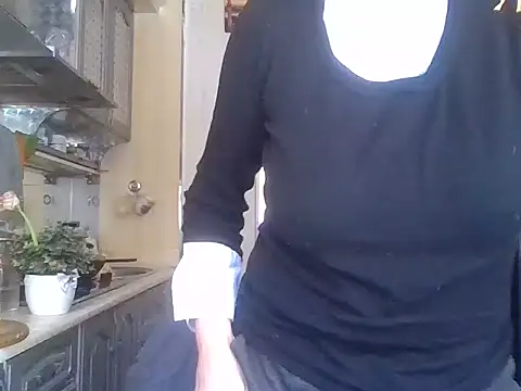 Baby-Matilda élő XXX-chatje