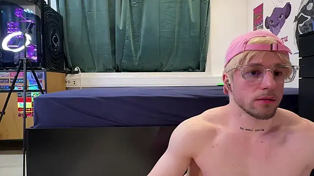 killa2053 Show in webcam